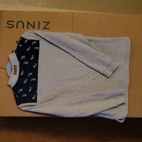 Vineyard Vines girls xl size 16 shep shirt with whales on shoulders excellent - Picture 4 of 5